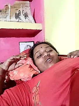 Hot crety online show from 04-01-26, 04:37