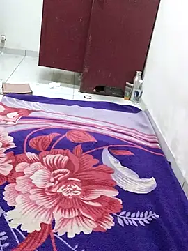 sneha bebo online show from 10-18-25, 05:03