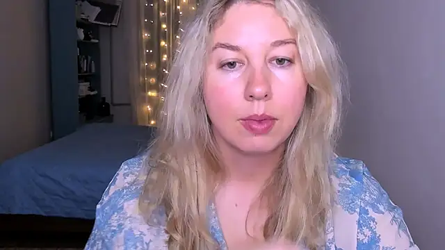 Snapshot of NancySanders chatting on 06-20-26, 06:22 NancySanders online show from 06-20-26, 06:22