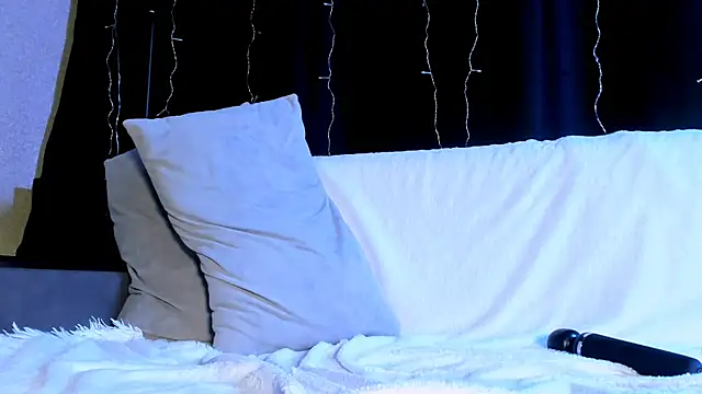 Eva Re online show from 03-19-26, 07:34