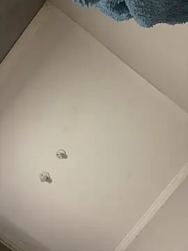 jhennyfer online show from 02-21-26, 04:35