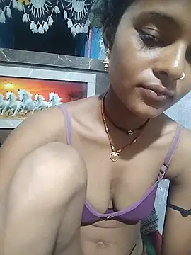 Snapshot of Maya_bhoji chatting on 07-16-26, 10:49 Maya bhoji online show from 07-16-26, 10:49