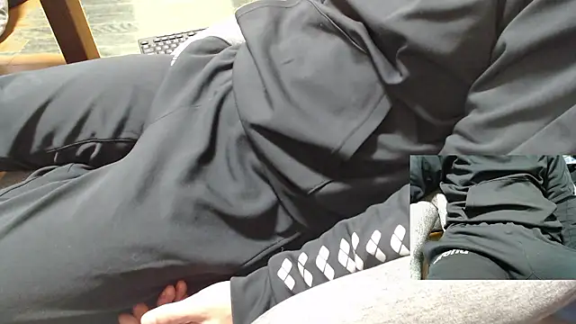 Yasu2000 online show from 01-17-26, 01:21