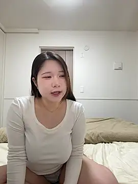  YUNOo0  online show from 05-13-26, 12:35