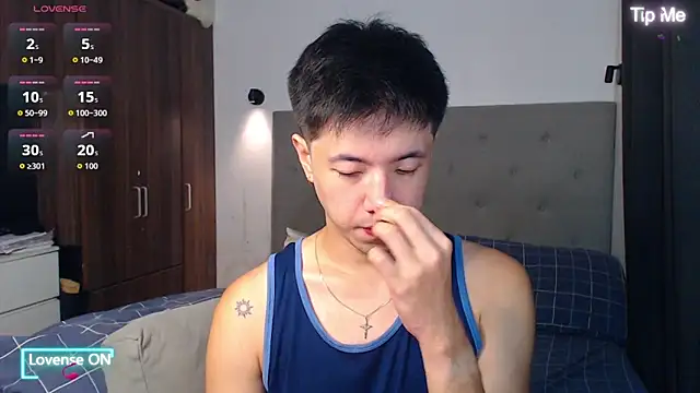 Addictiveboi online show from 11-19-25, 02:55