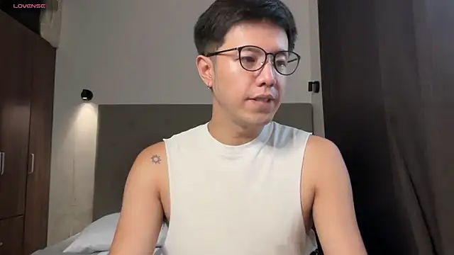 Addictiveboi online show from 05-14-26, 03:46