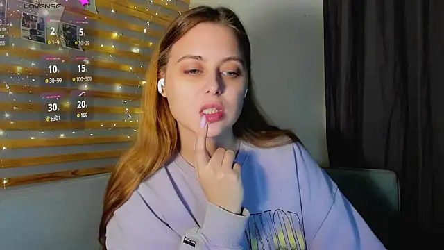 Alice Wander online show from 01-06-26, 02:21