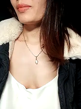 Hinna x online show from 11-19-25, 02:39