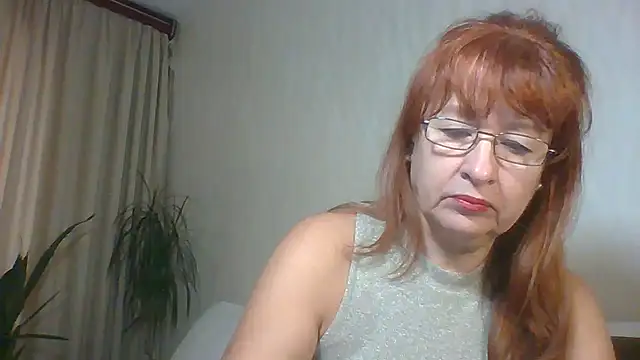 Snapshot of Marellaa chatting on 11-17-25, 06:52 Marellaa online show from 11-17-25, 06:52