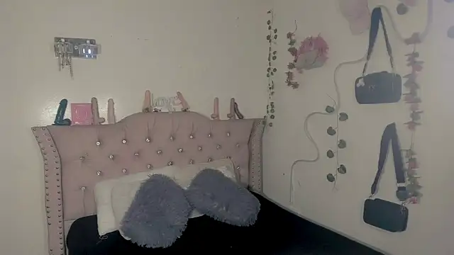 Snapshot of Cata_MW chatting on 05-13-26, 07:11 Cata MW online show from 05-13-26, 07:11