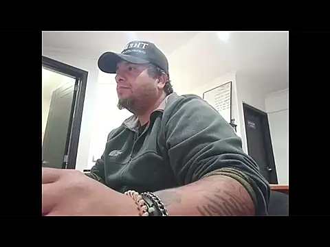 Snapshot of Rolo-Sumiso chatting on 05-05-26, 02:47 Rolo-Sumiso online show from 05-05-26, 02:47