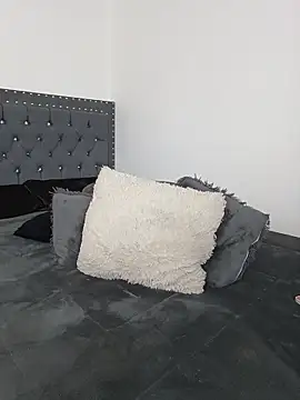 asumi 18 online show from 11-11-25, 09:26