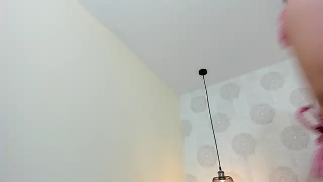 GIANAMILLER6 online show from 05-05-26, 12:02