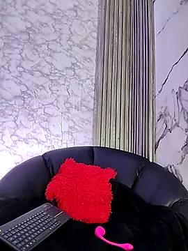 Snapshot of catalina_santana20 chatting on 07-12-26, 02:19 catalina santana20 online show from 07-12-26, 02:19