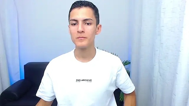 Matiius18 online show from 11-05-25, 02:28