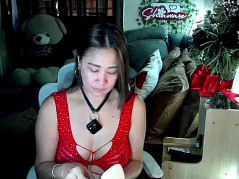 Shiawase1125 online show from 03-18-26, 12:14