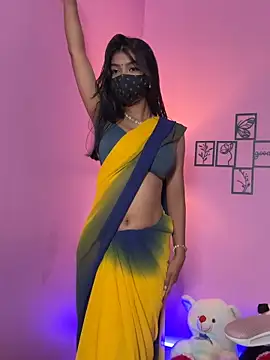 Snapshot of Neha18 chatting on 05-19-26, 03:40 Neha18 online show from 05-19-26, 03:40
