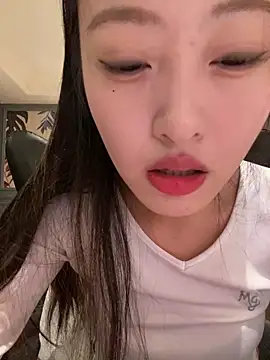 MengMeng0515 online show from 02-10-26, 02:21