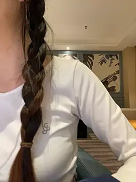 MengMeng0515 online show from 03-10-26, 02:00