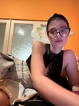 Larra69 online show from 11-23-25, 05:35