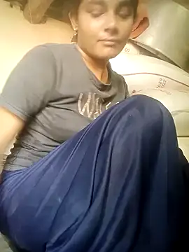 Snapshot of Hot_siiii chatting on 09-10-25, 02:55 Hot siiii online show from 09-10-25, 02:55