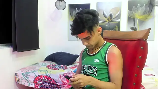 Violet Dream2 online show from 04-18-26, 12:36