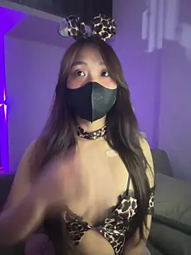 Phuong Bee online show from 07-31-26, 02:27