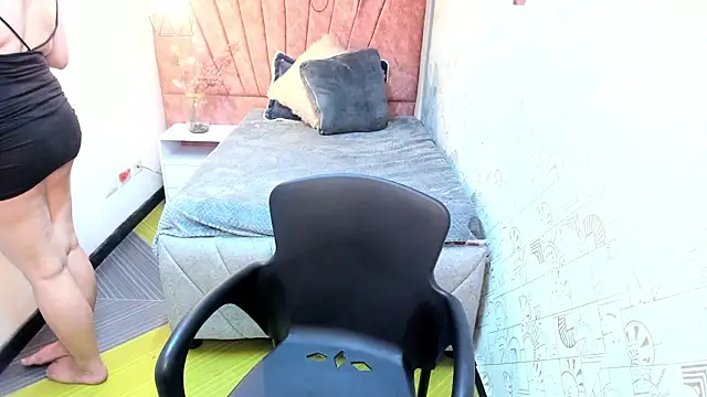 Kiara Cruz   online show from 03-07-26, 08:50