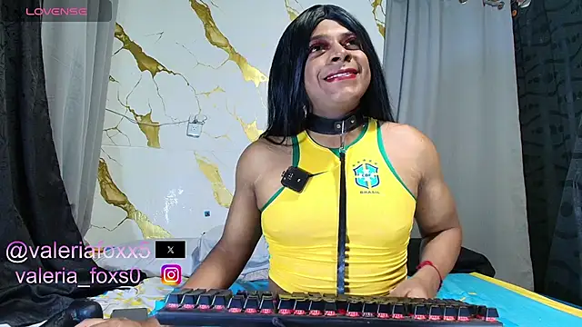 Snapshot of valeriafoxx3 chatting on 06-24-26, 11:15 valeriafoxx3 online show from 06-24-26, 11:15