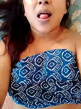 Snapshot of sweet_jenni chatting on 10-16-25, 08:04 sweet jenni online show from 10-16-25, 08:04