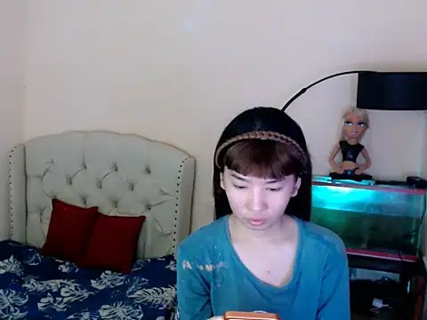 Snapshot of ShantalFoxxy_ chatting on 04-27-26, 11:14 ShantalFoxxy online show from 04-27-26, 11:14