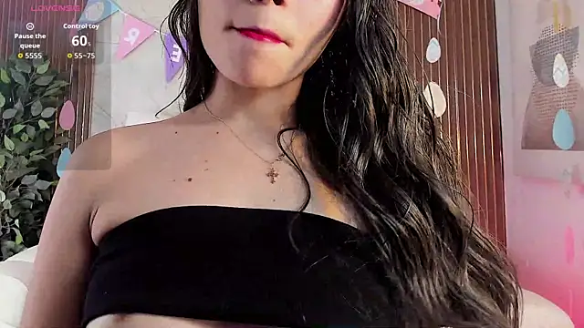 angelic doll  online show from 04-05-26, 12:24