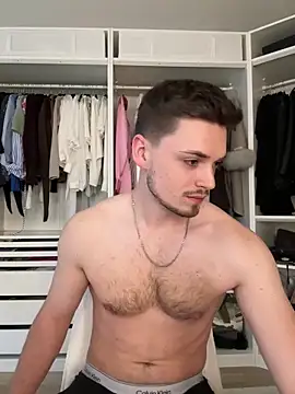 xlucax online show from 04-13-26, 08:53