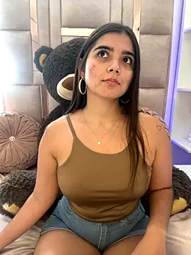 Snapshot of salomecute21 chatting on 10-12-25, 01:43 salomecute21 online show from 10-12-25, 01:43