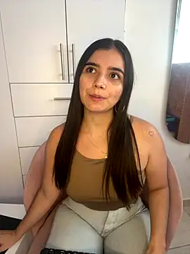 Snapshot of salomecute21 chatting on 10-23-25, 12:04 salomecute21 online show from 10-23-25, 12:04