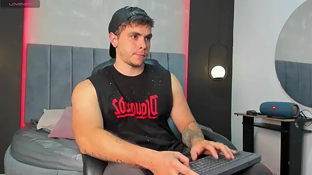 Liam walk  online show from 09-16-25, 12:11