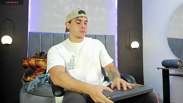 Liam walk  online show from 10-28-25, 11:07