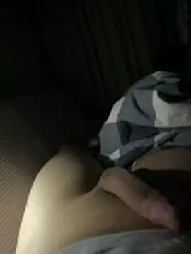 Snapshot of Maxim_16cm chatting on 02-18-26, 08:49 Maxim 16cm online show from 02-18-26, 08:49