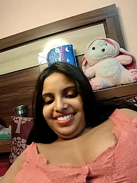 Snapshot of Maahhii_2 chatting on 04-27-26, 01:25 Maahhii 2 online show from 04-27-26, 01:25
