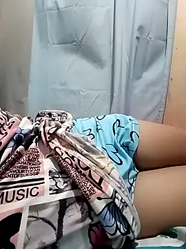 Snapshot of boobies_247 chatting on 11-27-25, 04:58 boobies 247 online show from 11-27-25, 04:58