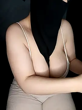 Snapshot of Lamia_Queen_ chatting on 02-12-26, 02:56 Lamia Queen online show from 02-12-26, 02:56