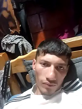 Snapshot of alexandercruz chatting on 02-02-26, 05:06 alexandercruz online show from 02-02-26, 05:06