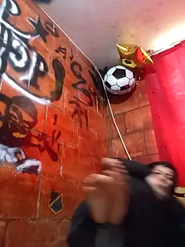 Snapshot of alexandercruz chatting on 02-17-26, 05:52 alexandercruz online show from 02-17-26, 05:52