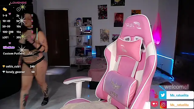 hazyjane  online show from 10-15-25, 04:18