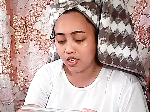 Pinay Chubby20 online show from 10-29-25, 04:37