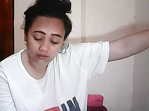 Pinay Chubby20 online show from 04-16-26, 09:39