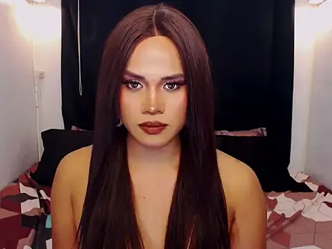 Snapshot of YllanaAltheaXxX chatting on 01-18-26, 02:21 YllanaAltheaXxX online show from 01-18-26, 02:21