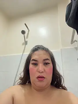 ashleygrahamts online show from 10-25-25, 12:23