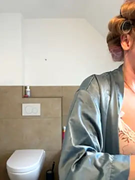  Katherine Pierce  online show from 12-01-25, 12:10