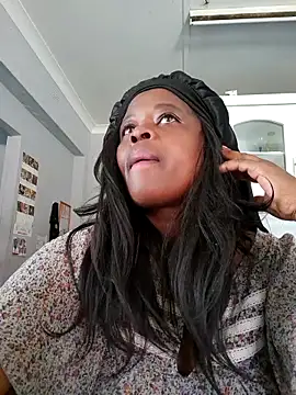 Snapshot of cairococo chatting on 09-21-25, 11:56 cairococo online show from 09-21-25, 11:56